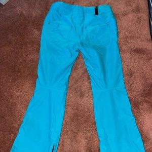 Aperture Women’s Snowboarding pants. Size M. Gently used.